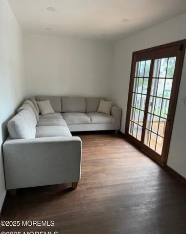 $2,950 | 530 Wall Street, Eatontown, NJ 07724