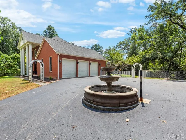 $730,000 | 6210 Mohawk Trail, Waterloo, IL 62298