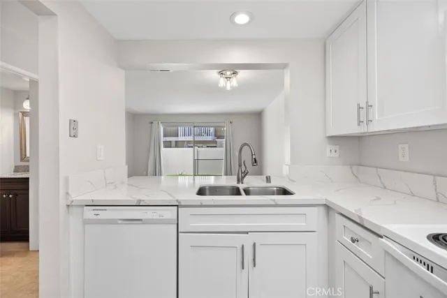 $2,900 | 63 Bentwood Lane, Aliso Viejo, CA 92656