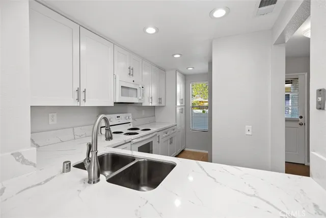 $2,900 | 63 Bentwood Lane, Aliso Viejo, CA 92656