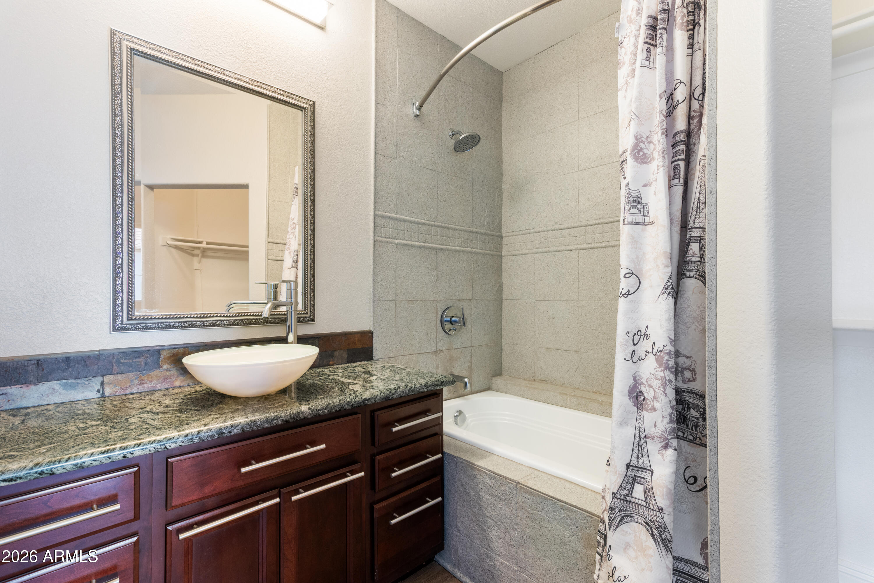 2992 North Miller Road, Unit A212 Scottsdale, AZ 85251 - Photo 12 of 25 Bathroom #1 with Tub/Shower