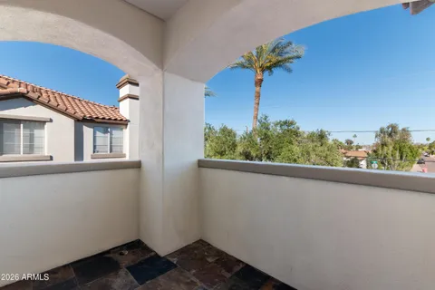 $385,000 | 2992 North Miller Road, Unit A212, Scottsdale, AZ 85251