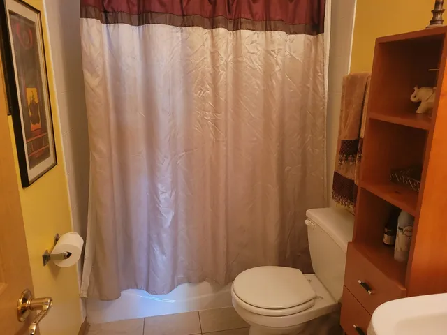 $299,500 | 18324 Pond View Court, Tinley Park, IL 60477