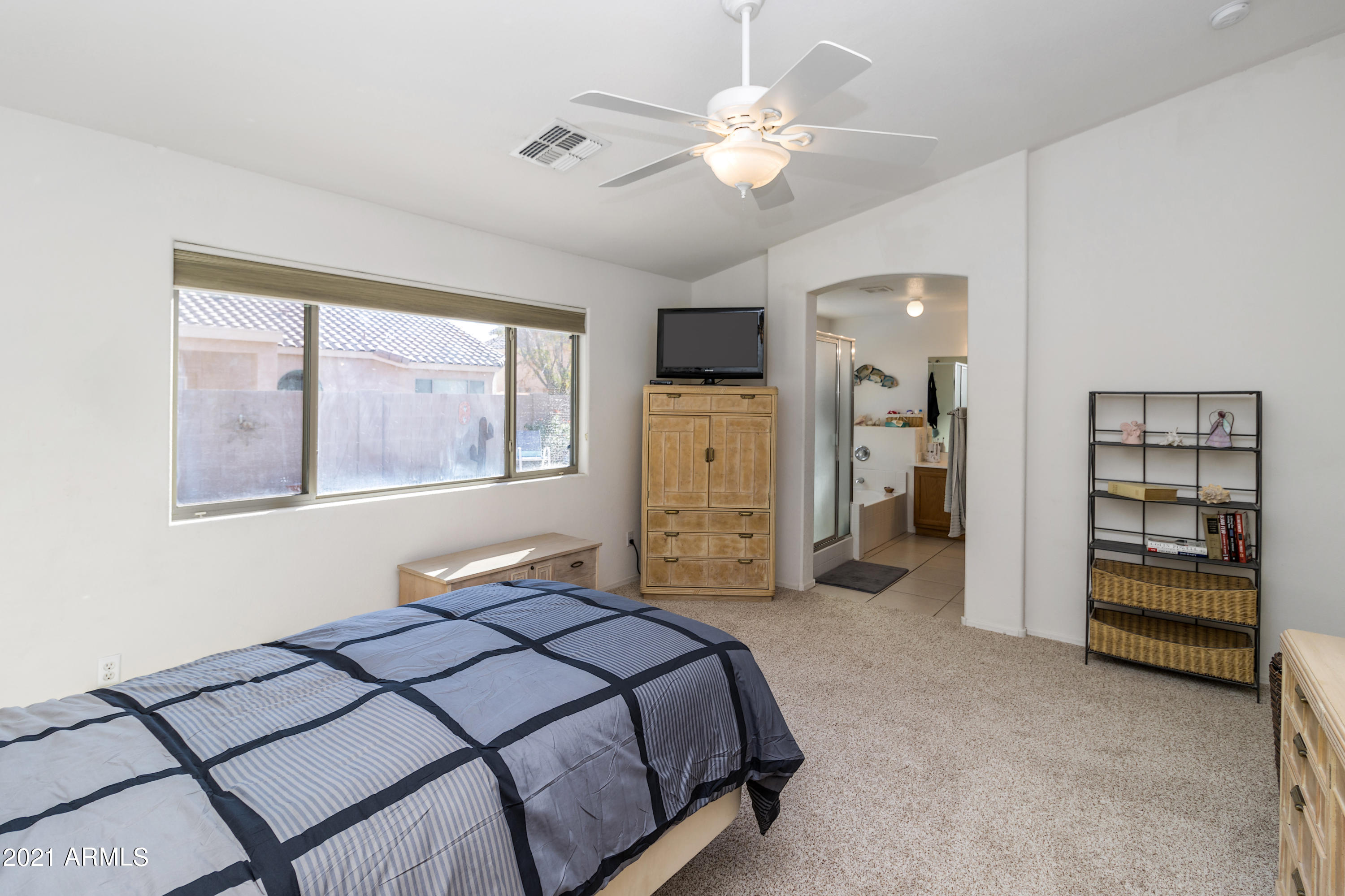 625 East Rancho Viejo Loop Casa Grande, AZ 85122 - Photo 13 of 26 Vaulted ceilings in MBD