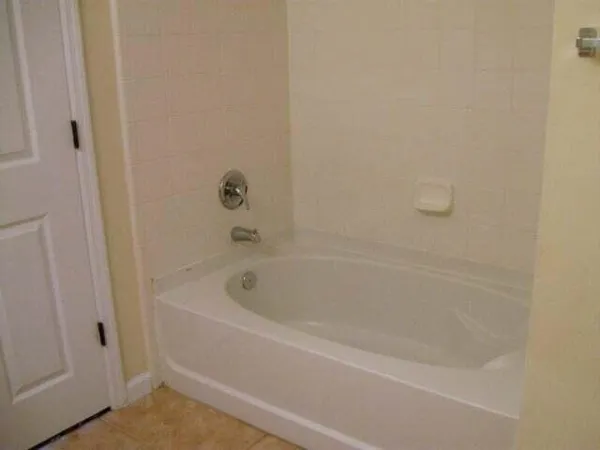 $2,400 | 224 Murcia Drive, Unit 201, Jupiter, FL 33458