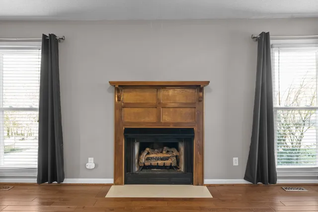 $2,050 | 714 West Creek Drive, Clarksville, TN 37040