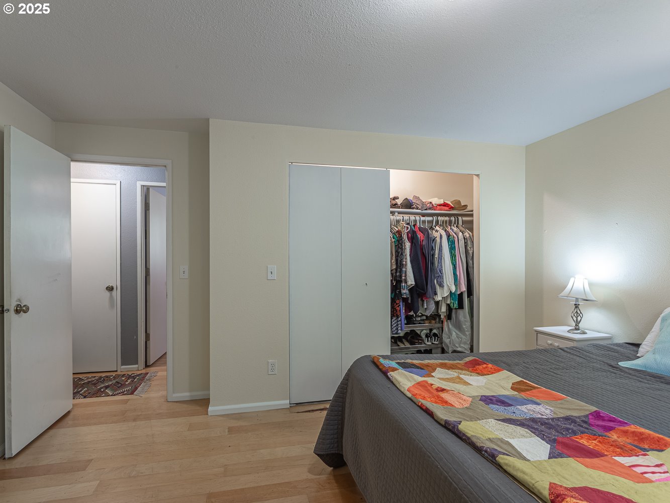 50010 Southeast Coalman Road Sandy, OR 97055 - Photo 24 of 48 a room with a bed and furniture