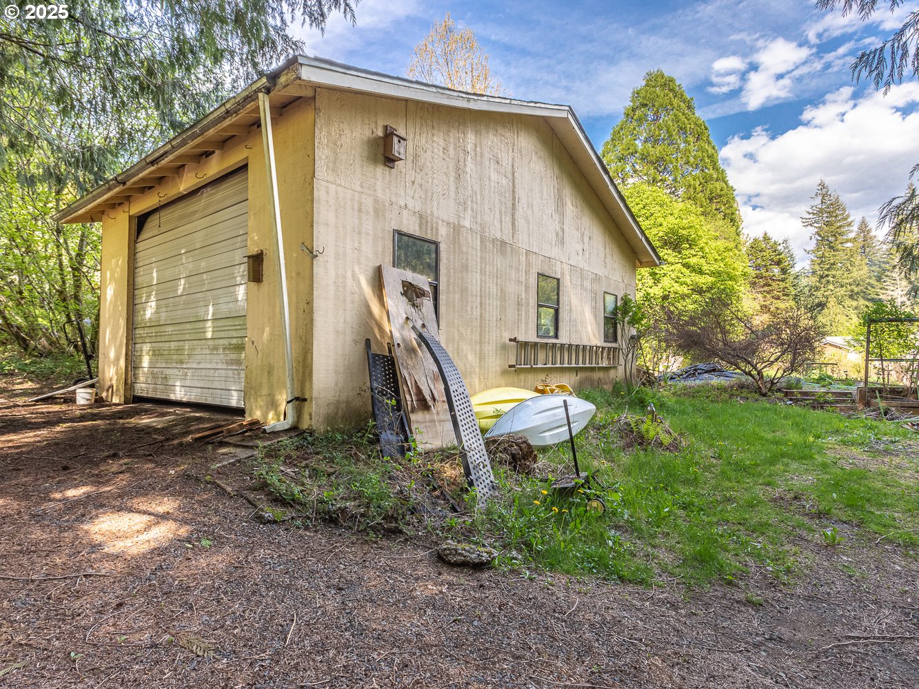 50010 Southeast Coalman Road Sandy, OR 97055 - Photo 46 of 48 a view of a house with backyard