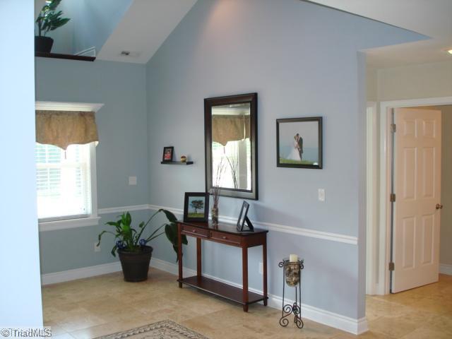 954 Carson Road Pilot Mountain, NC 27041 - Photo 6 of 16 Dining Room.