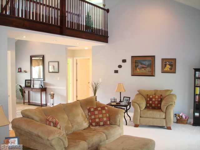 954 Carson Road Pilot Mountain, NC 27041 - Photo 8 of 16 Living Room.