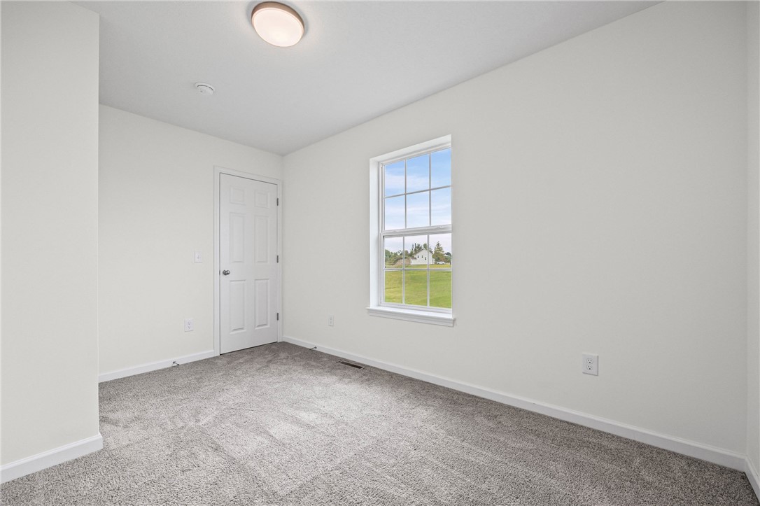 38 Kingsbarn Road Henrietta, NY 14586 - Photo 22 of 44 Gallery Image 22