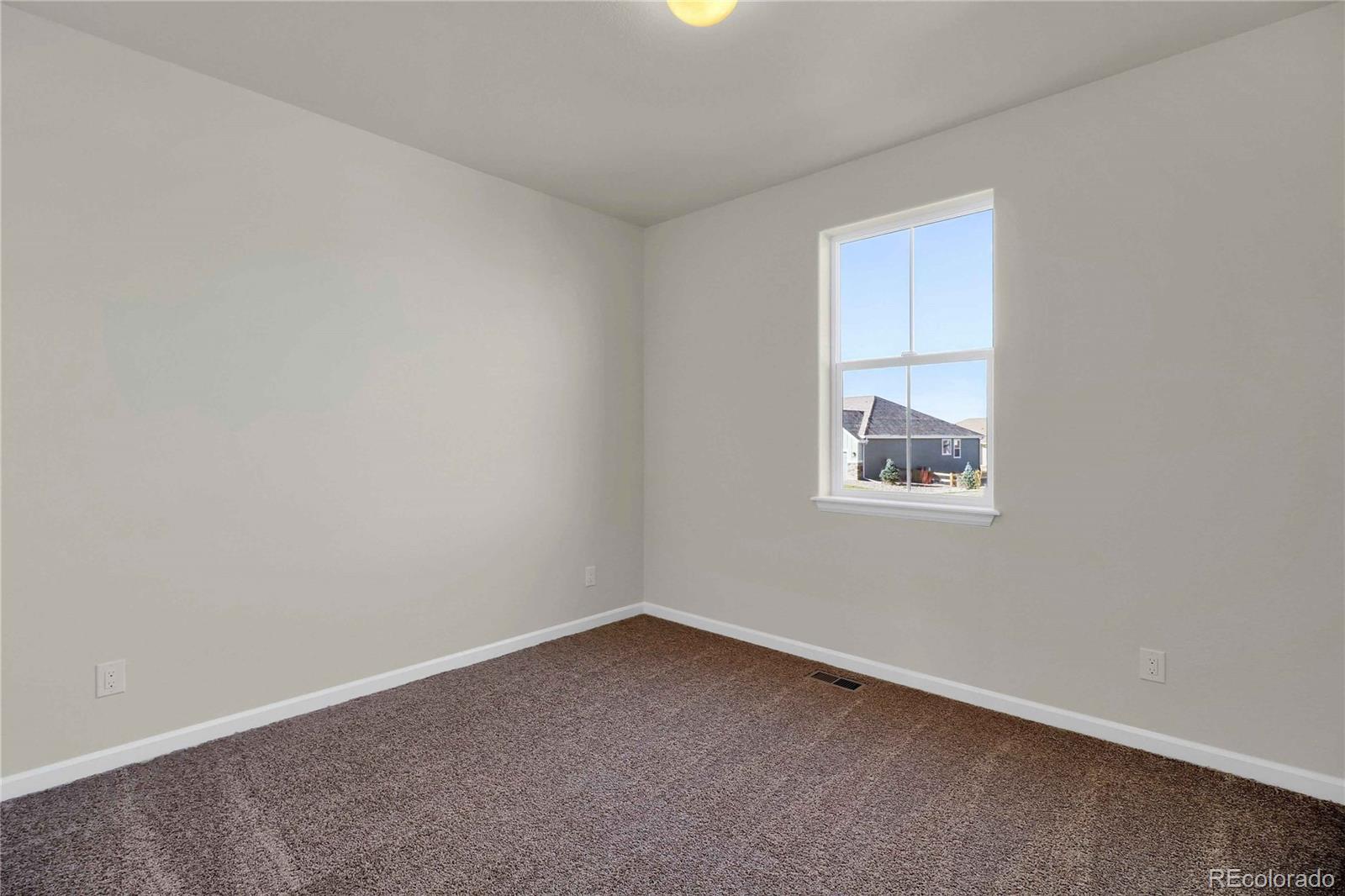 5775 Desert Inn Loop Elizabeth, CO 80107 - Photo 10 of 20 Gallery Image 10