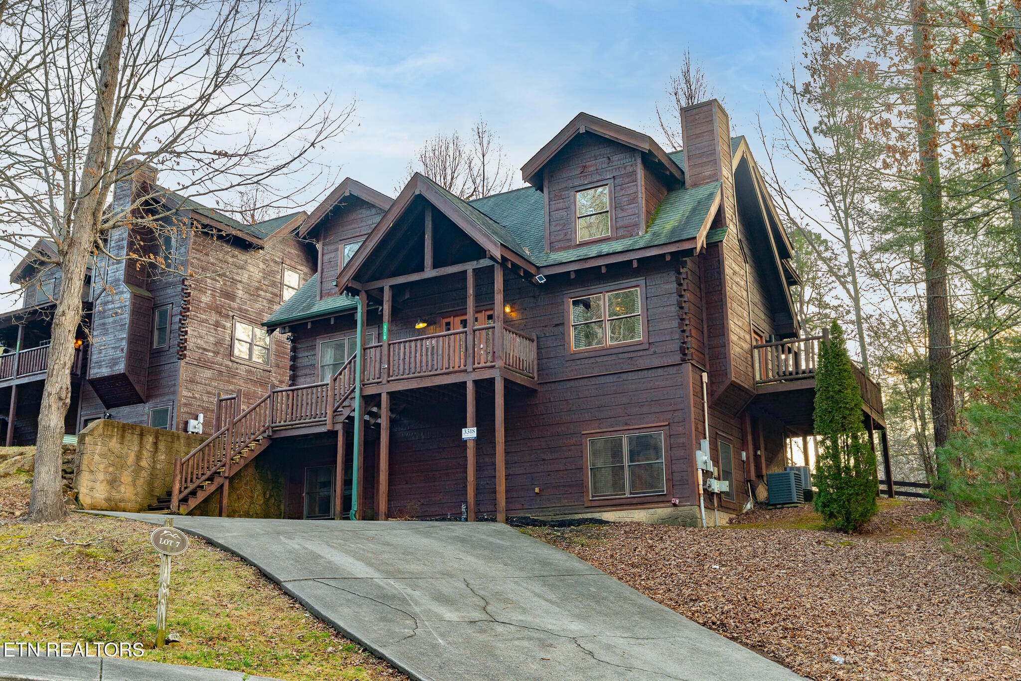 3318 Covered Bridge Way Sevierville, TN 37862 - Photo 4 of 49