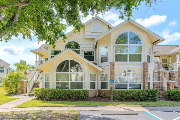 $1,920 | 5004 Laguna Bay Circle, Unit 48, Kissimmee, FL 34746