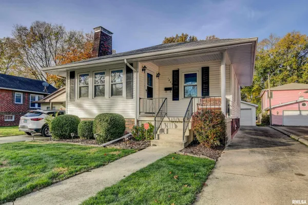 $164,900 | 1833 South Douglas Avenue, Springfield, IL 62704