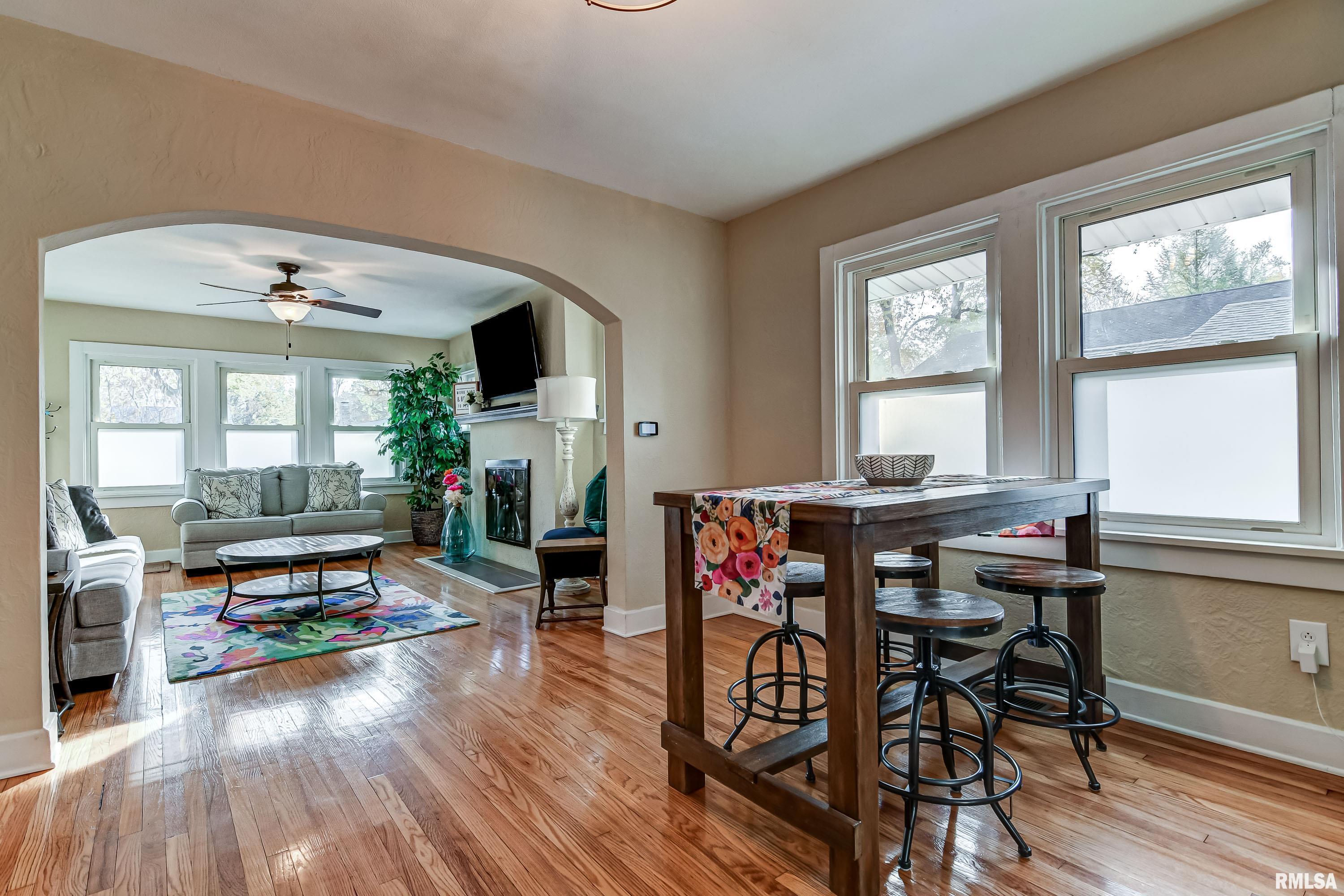 1833 South Douglas Avenue Springfield, IL 62704 - Photo 12 of 29