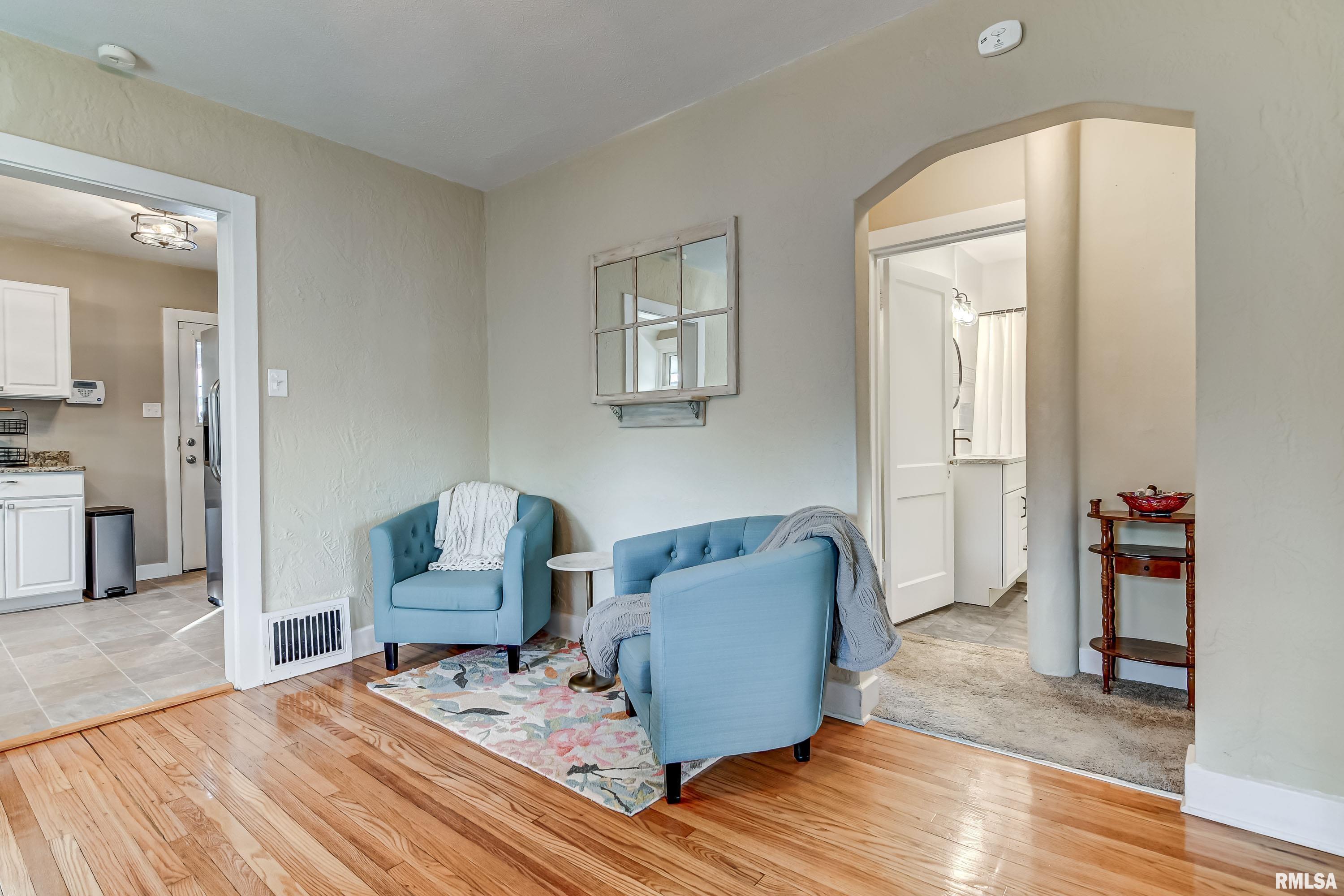 1833 South Douglas Avenue Springfield, IL 62704 - Photo 13 of 29