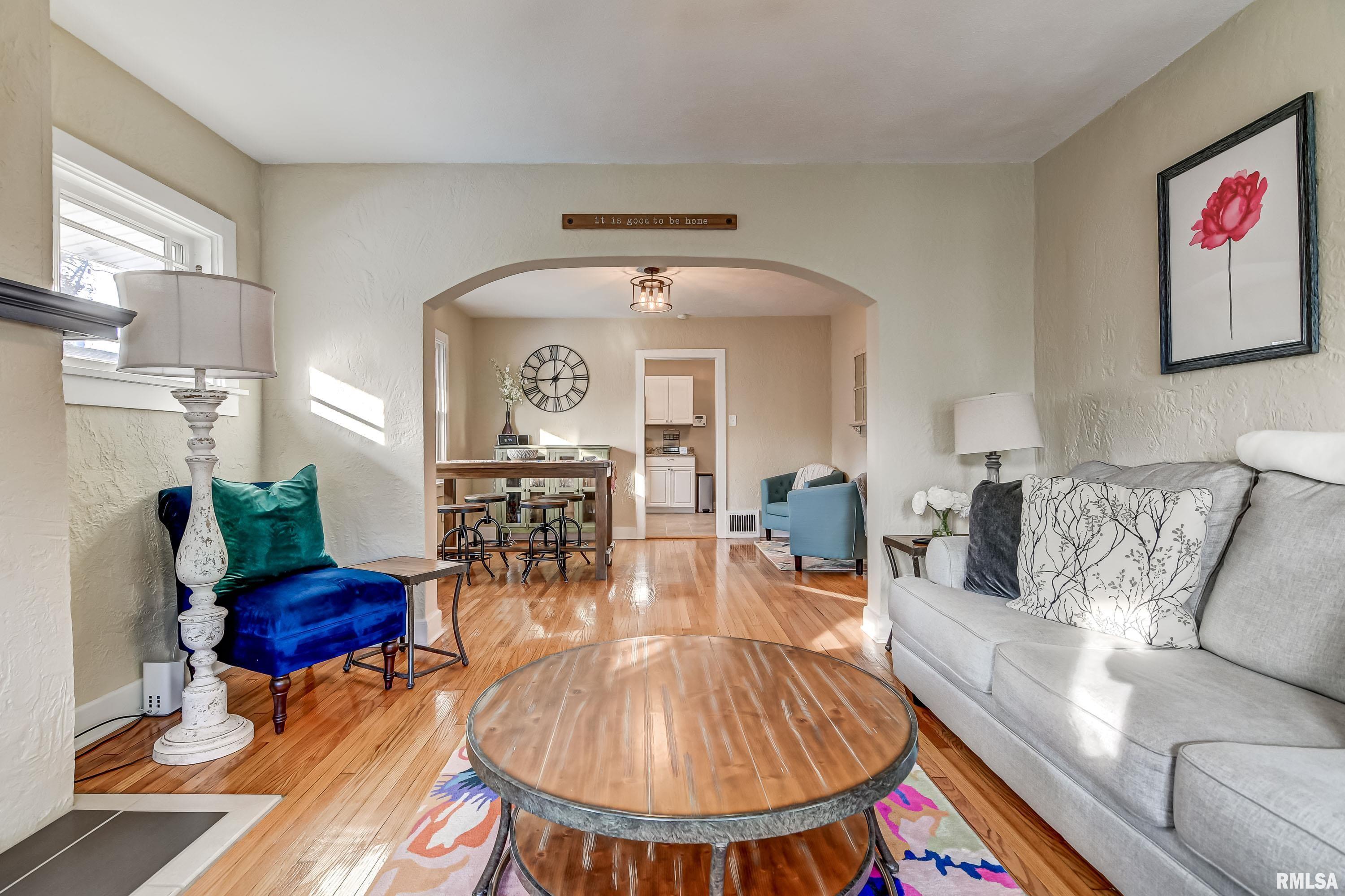 1833 South Douglas Avenue Springfield, IL 62704 - Photo 6 of 29