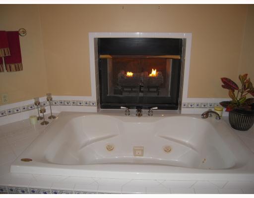 121 Fraser Road Valencia, PA 16059 - Photo 14 of 18 Master Bath/Spa.
