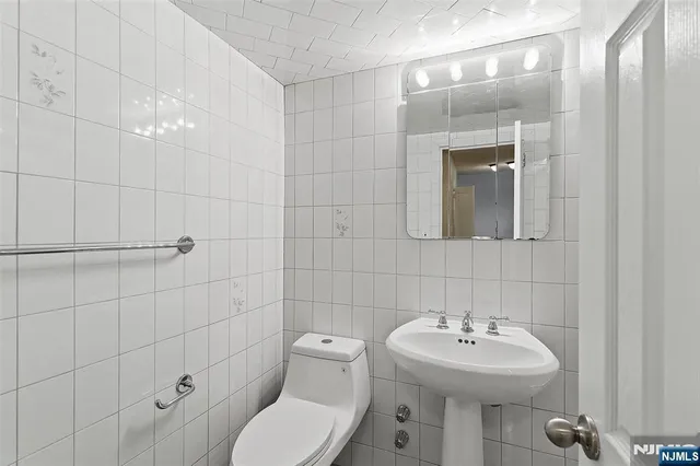 $2,300 | 301 Beech Street, Unit 5F, Hackensack, NJ 07601