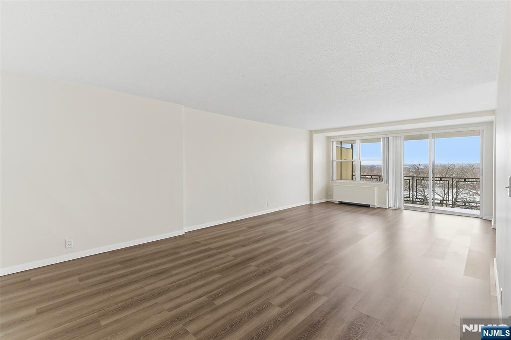 301 Beech Street, Unit 5F Hackensack, NJ 07601 - Photo 5 of 21