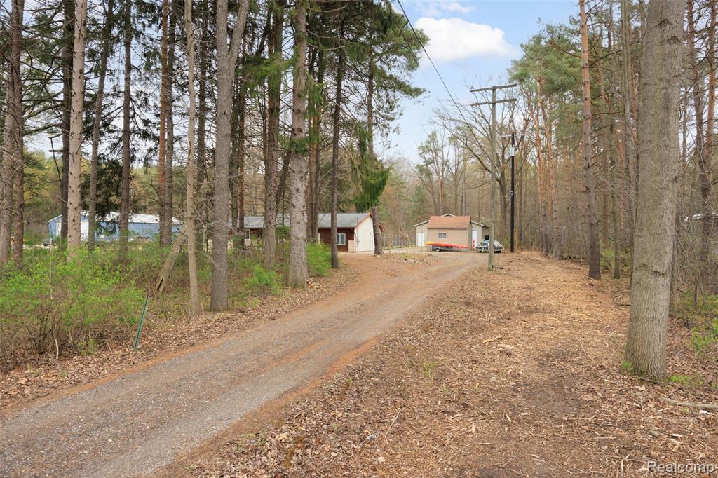8639 Stone Road Algonac, MI 48001 - Photo 28 of 31