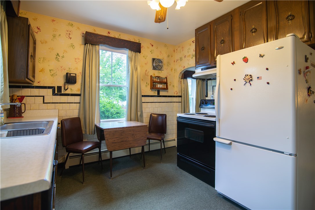 46 Shore Road East Providence, RI 02915 - Photo 5 of 47