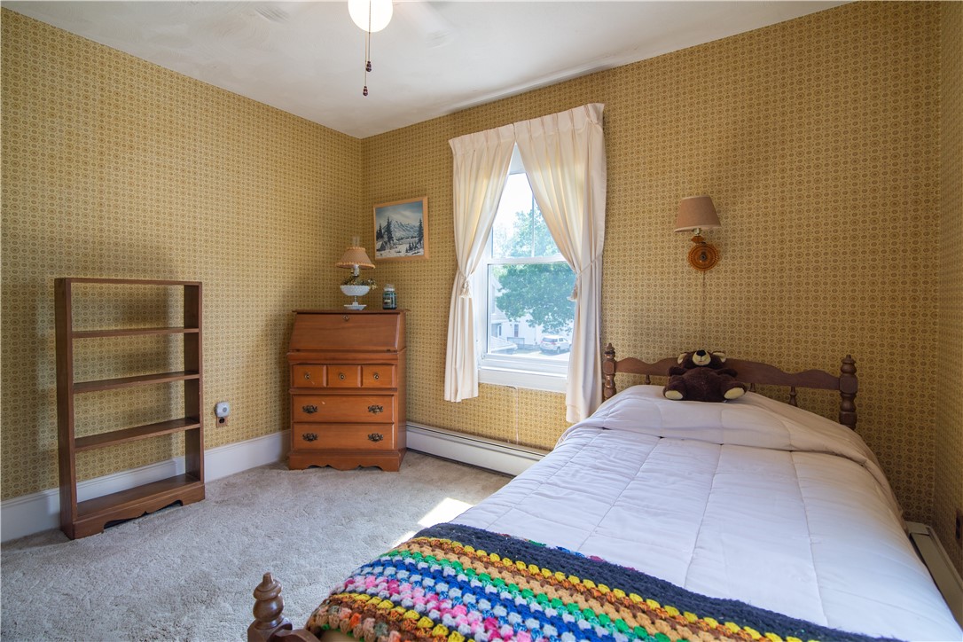 46 Shore Road East Providence, RI 02915 - Photo 7 of 47