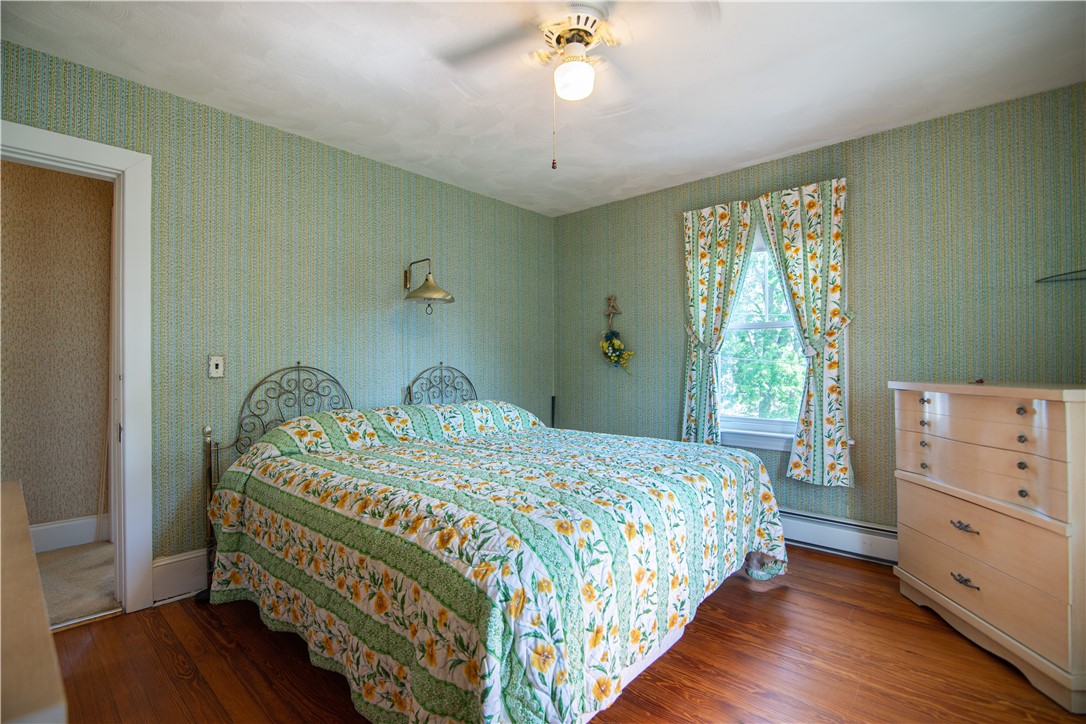 46 Shore Road East Providence, RI 02915 - Photo 8 of 47