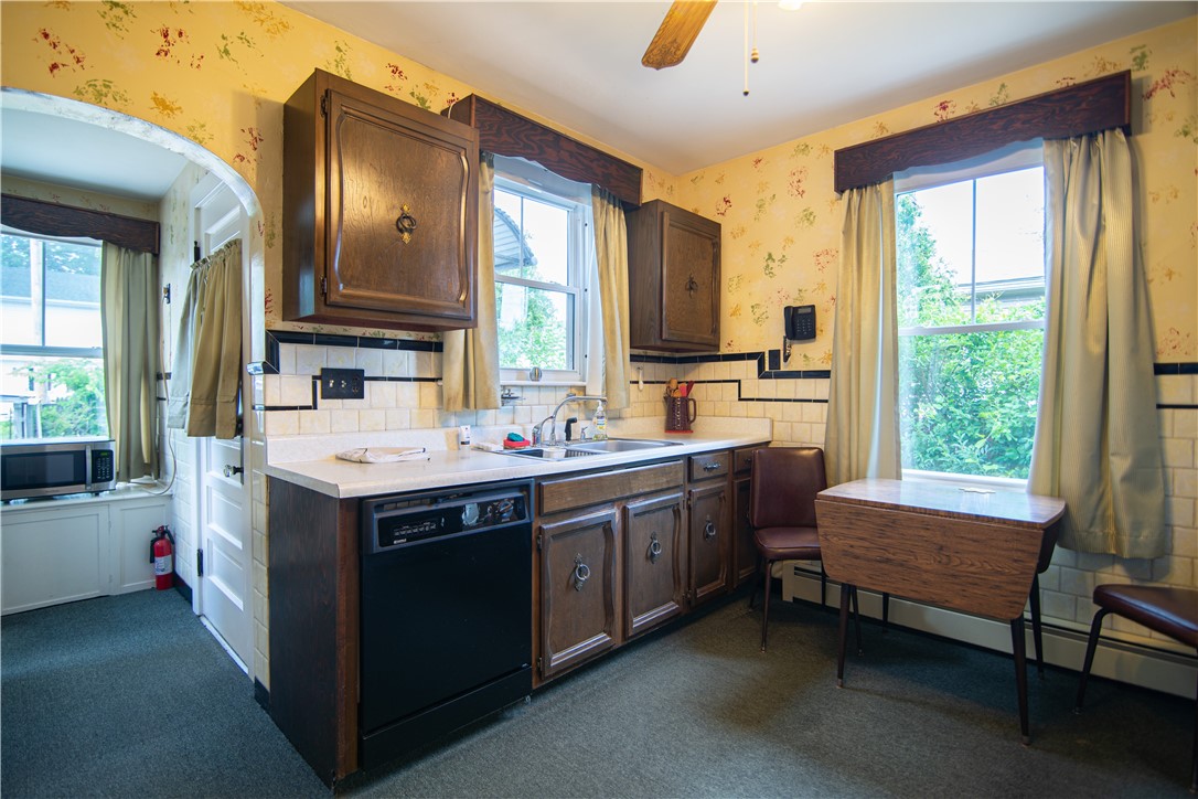 46 Shore Road East Providence, RI 02915 - Photo 10 of 47