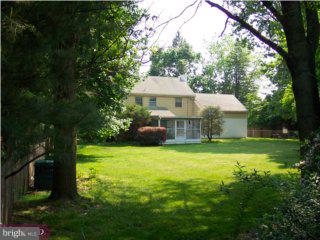 18 Server Lane Springfield, PA 19064 - Photo 3 of 4
