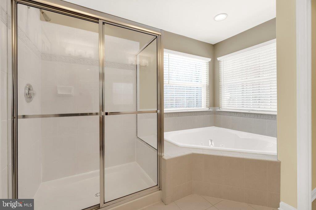 1719 Dixie Line Road Elkton, MD 21921 - Photo 20 of 30 Garden Soaking Tub and Separate Walk-In Shower
