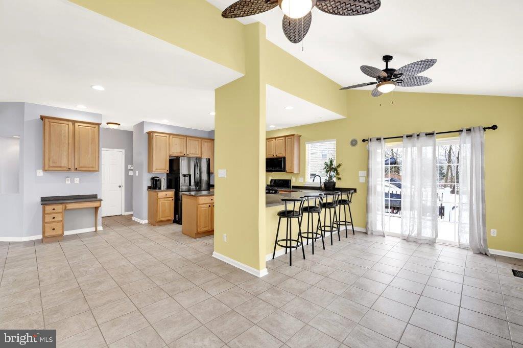 1719 Dixie Line Road Elkton, MD 21921 - Photo 7 of 30 Breakfast Area w/Seating & Sliders lead to Deck