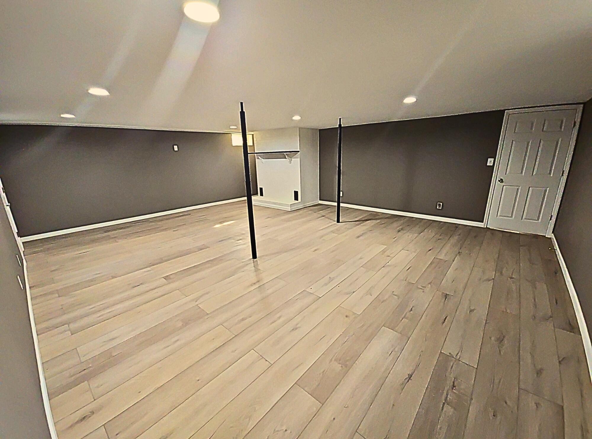 858 Main Street Decatur, TN 37322 - Photo 28 of 47 a view of an empty room