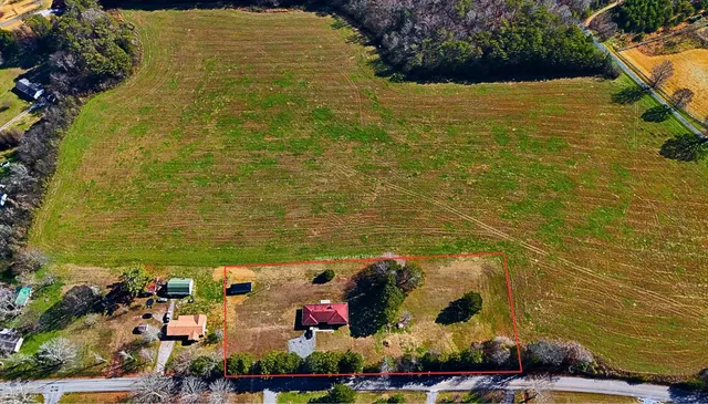 $749,000 | 858 Main Street, Decatur, TN 37322