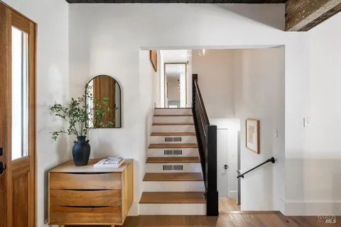 $2,495,000 | 125 Convent Court, San Rafael, CA 94901