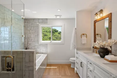 $2,495,000 | 125 Convent Court, San Rafael, CA 94901