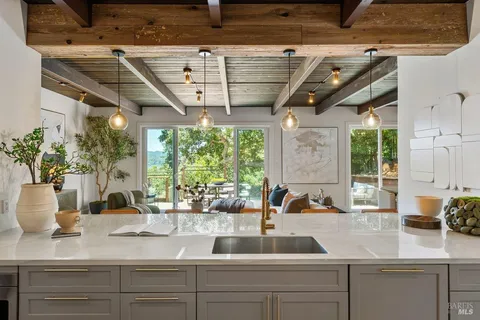 $2,495,000 | 125 Convent Court, San Rafael, CA 94901