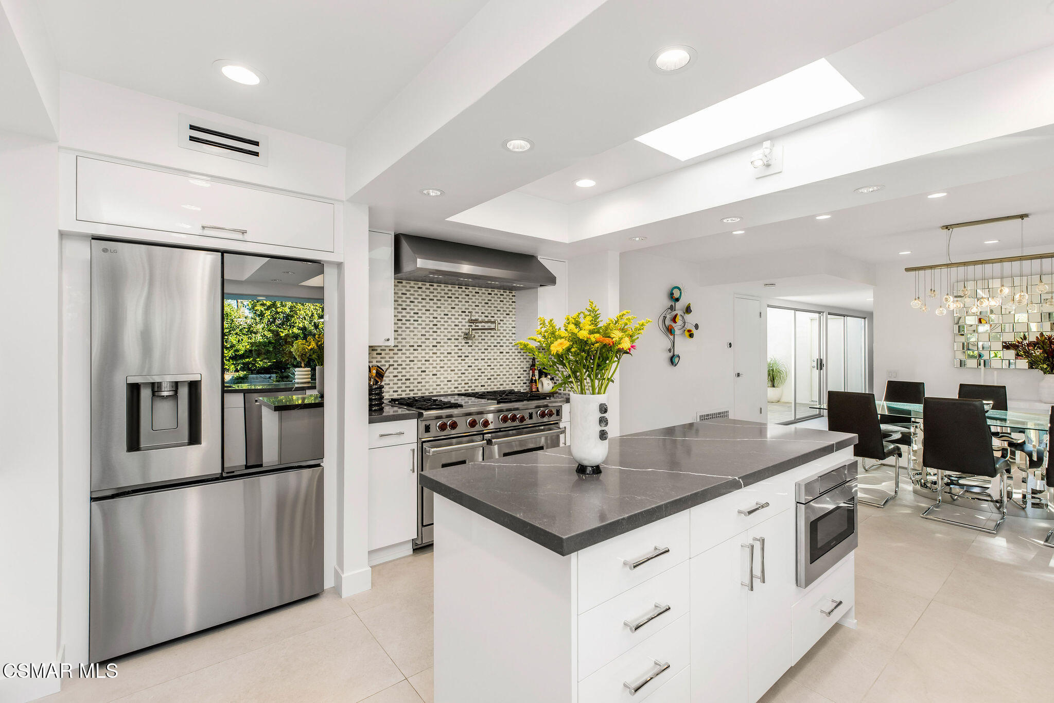 4516 Knightsgate Road Westlake Village, CA 91361 - Photo 11 of 42 Kitchen