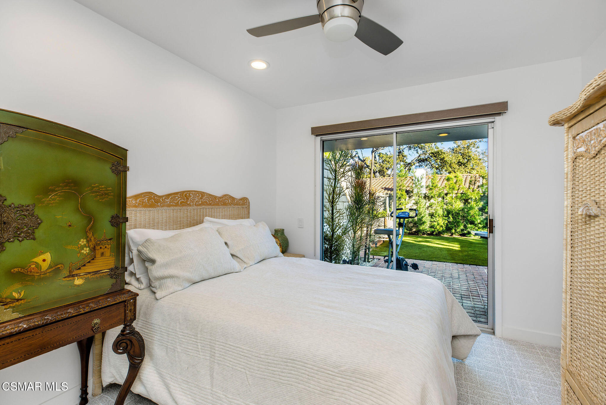 4516 Knightsgate Road Westlake Village, CA 91361 - Photo 19 of 42 Bedroom 2