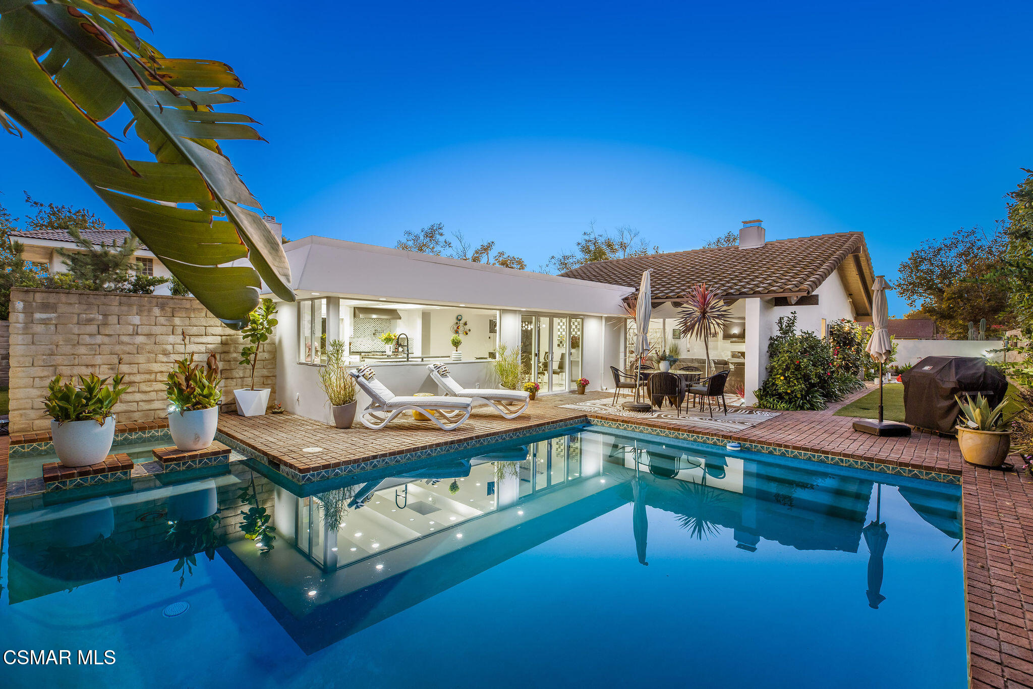 4516 Knightsgate Road Westlake Village, CA 91361 - Photo 41 of 42 Backyard- Night