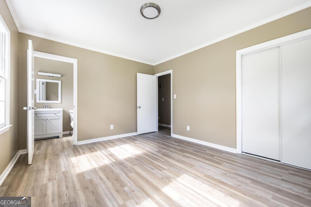 208 South 6th Street Vienna, GA 31092 - Photo 18 of 29 a view of a livingroom with wooden floor