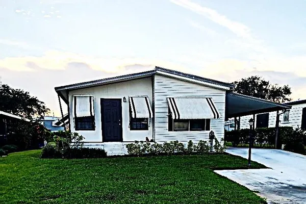 $199,000 | 7781 Southeast Shenandoah Drive, Hobe Sound, FL 33455