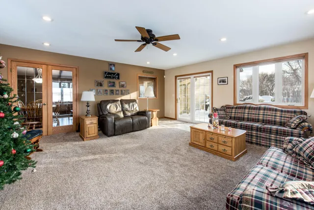 $560,000 | 17395 Highway 114, Starbuck, MN 56381