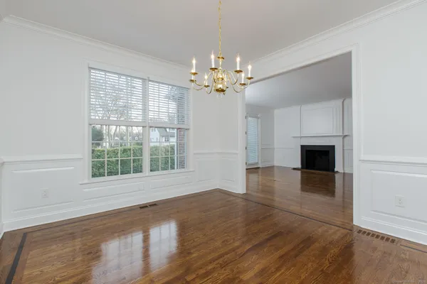 $15,000 | 136 Harrison Avenue, New Canaan, CT 06840