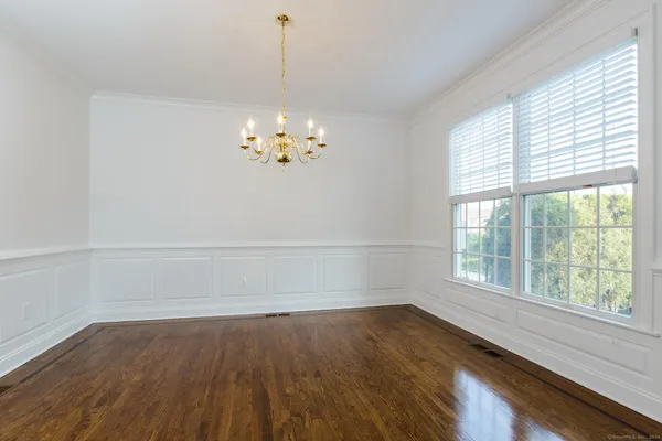 $15,000 | 136 Harrison Avenue, New Canaan, CT 06840