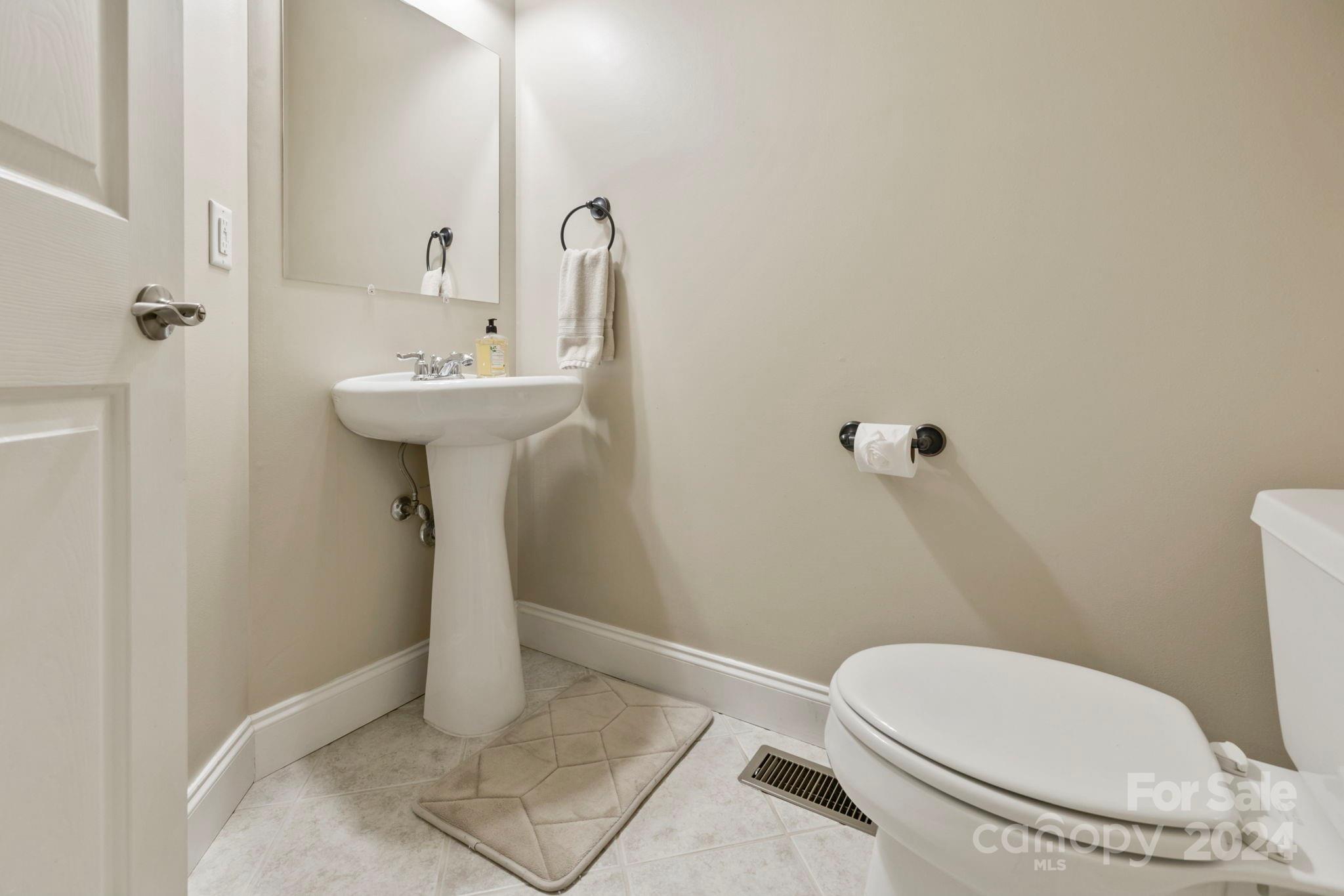 9 Country Club Road Mills River, NC 28759 - Photo 15 of 47 Gallery Image 15