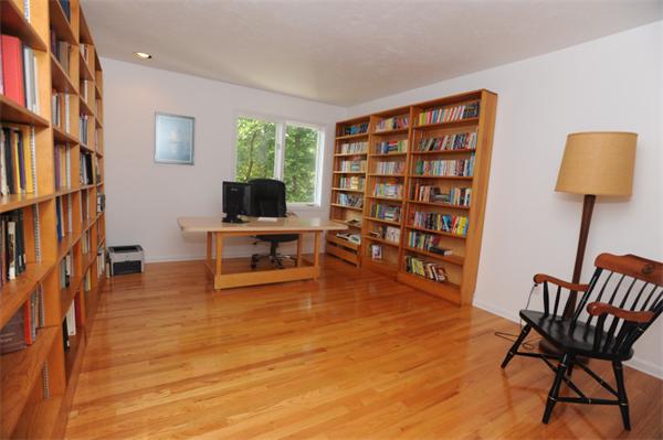 26 Sentry Hill Road Sharon, MA 02067 - Photo 26 of 30 Gallery Image 26