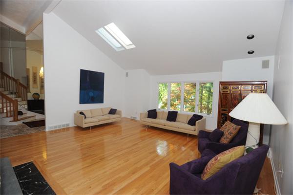 26 Sentry Hill Road Sharon, MA 02067 - Photo 10 of 30 Gallery Image 10