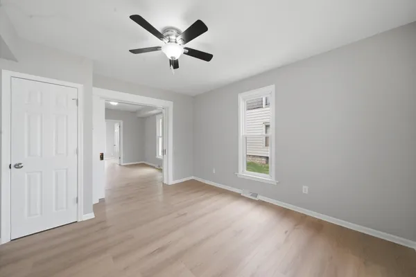 $189,000 | 323 Douglas Avenue, Dixon, IL 61021